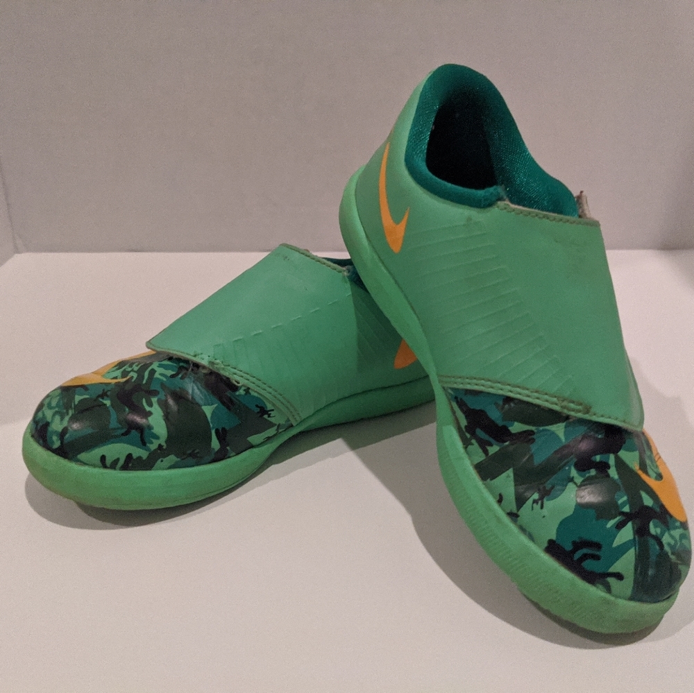 KD boys shoes